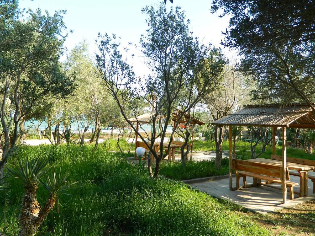 Mavi Dalga Beach Hotel Lokbatan 外观 照片