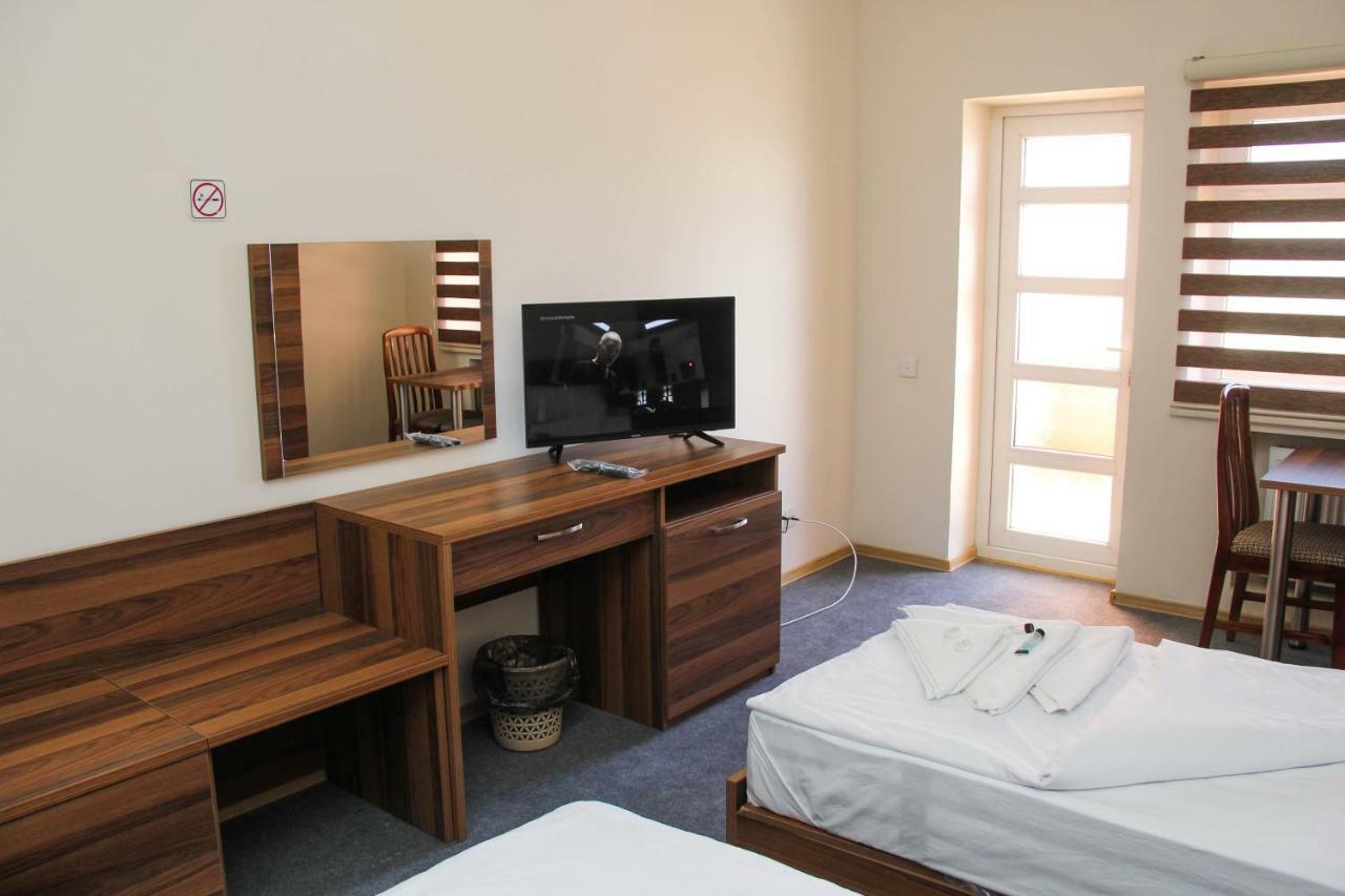 Mavi Dalga Beach Hotel Lokbatan 外观 照片